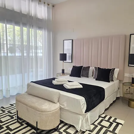 Md Valterna & Pool Appartement Paterna